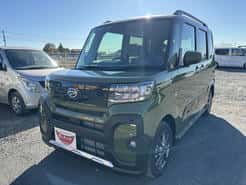 ダイハツ タント 三郷インター店  緑 CVT 排気量660cc 2WD