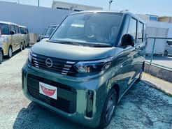 ニッサン ルークス 越谷バイパス店  緑 CVT 排気量660cc 2WD