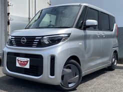 ニッサン ルークス 三郷インター店  シルバー CVT 排気量660cc 2WD