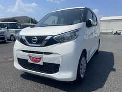 ニッサン デイズ 三郷インター店 未使用車 白 CVT 排気量660cc 2WD